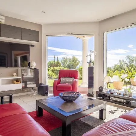 Вілла Lili Rose