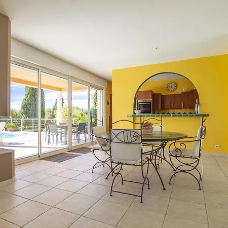 Lili Rose * Le Lavandou